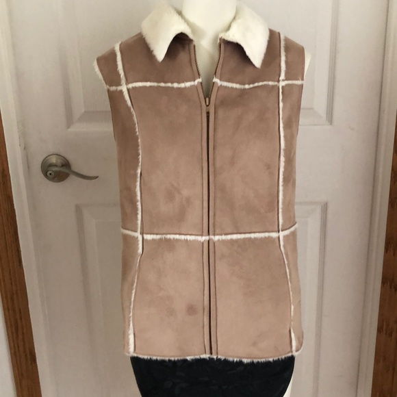 Faux Shearling Vest - Picture 1 of 2